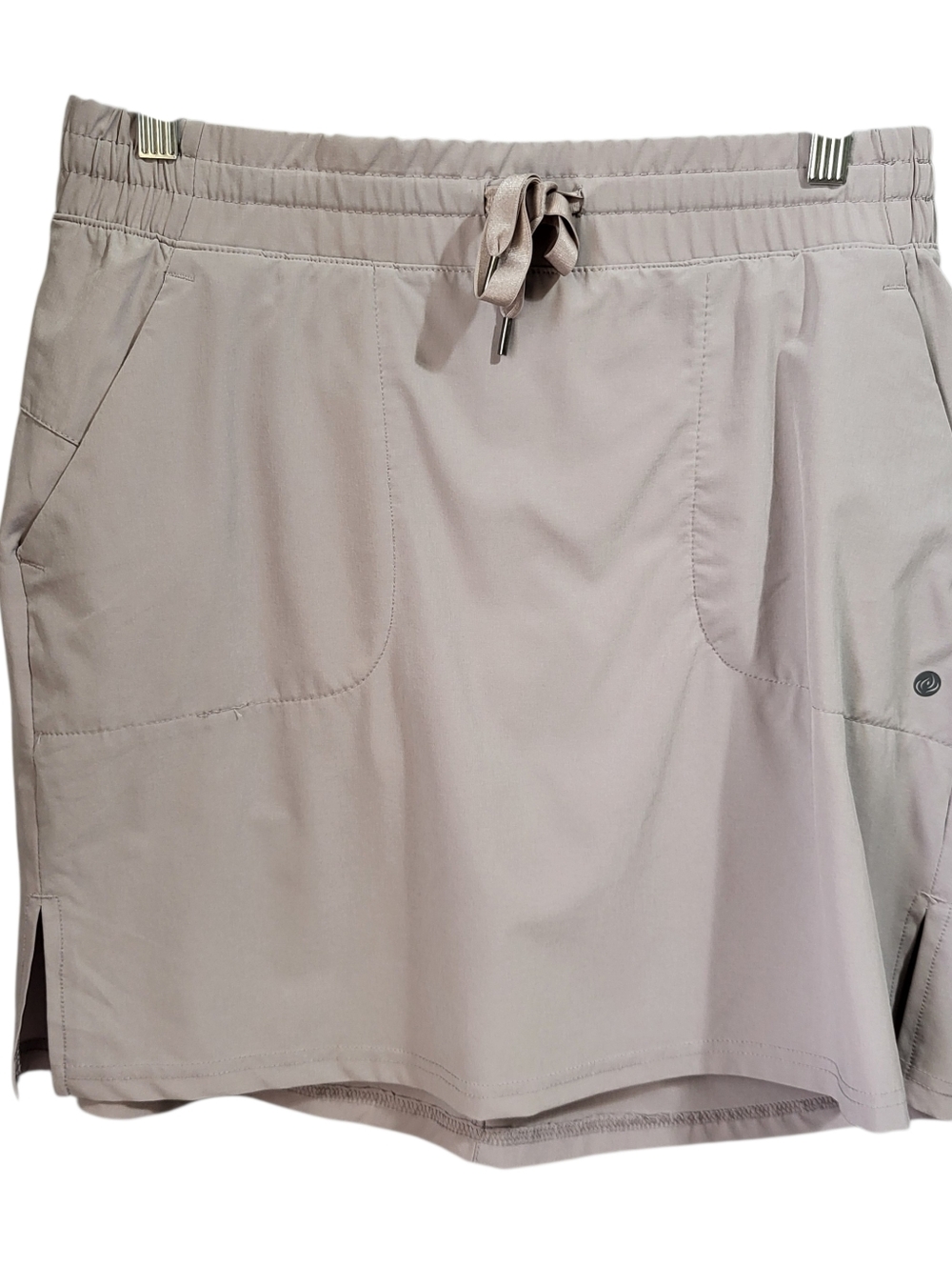 Apana Skirt Skort Size M Gray Pockets Drawstring Waist Athleisure Golf Tennis